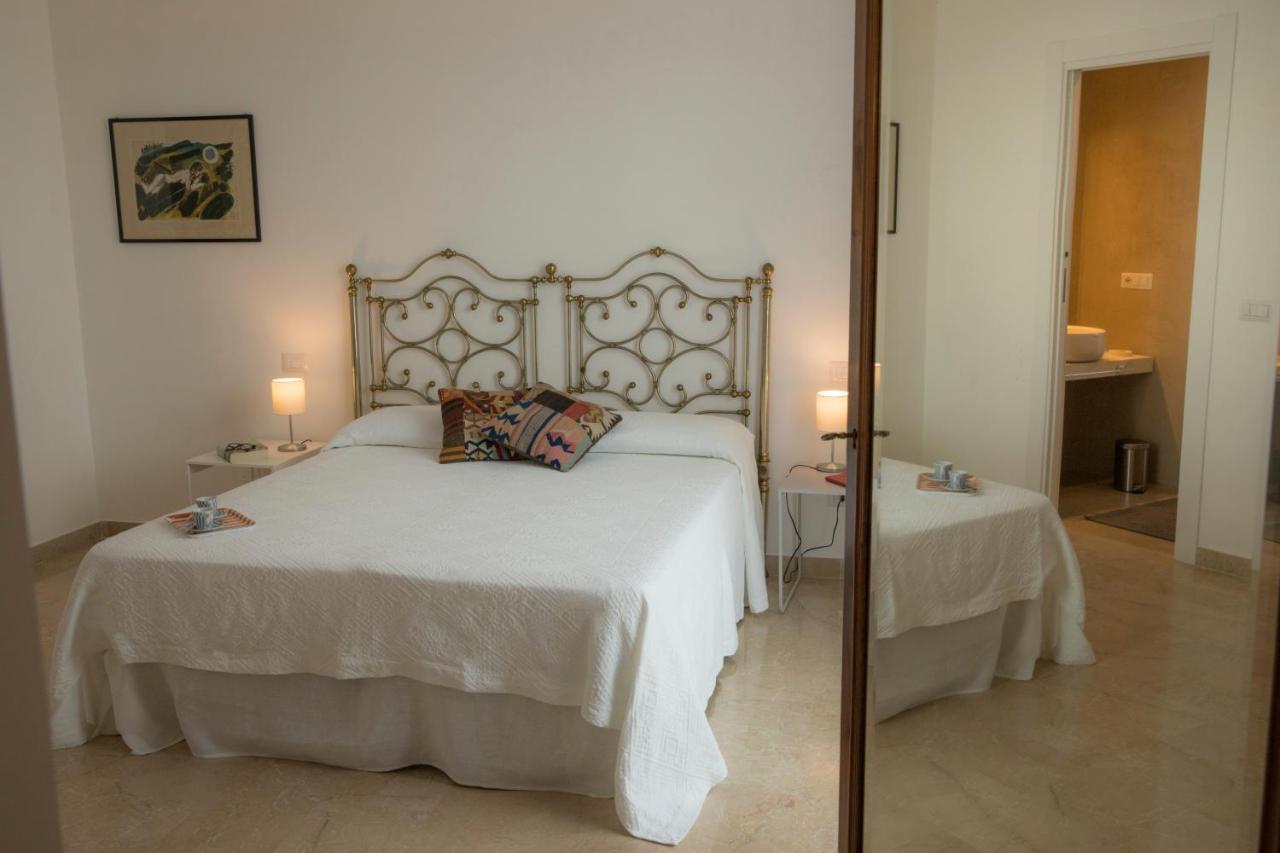 Residenza Lago Syracuse Bagian luar foto