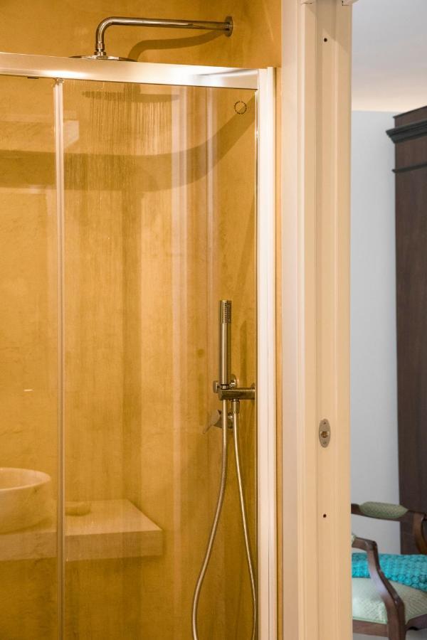 Residenza Lago Syracuse Bagian luar foto